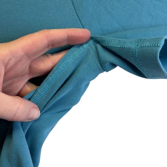 Duluth Trading Co. Blue Short Sleeve Button Front Size medium - Picture 10 of 12